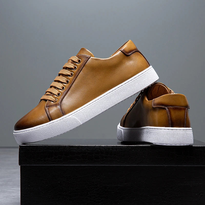 Colton Low-Top Sneaker