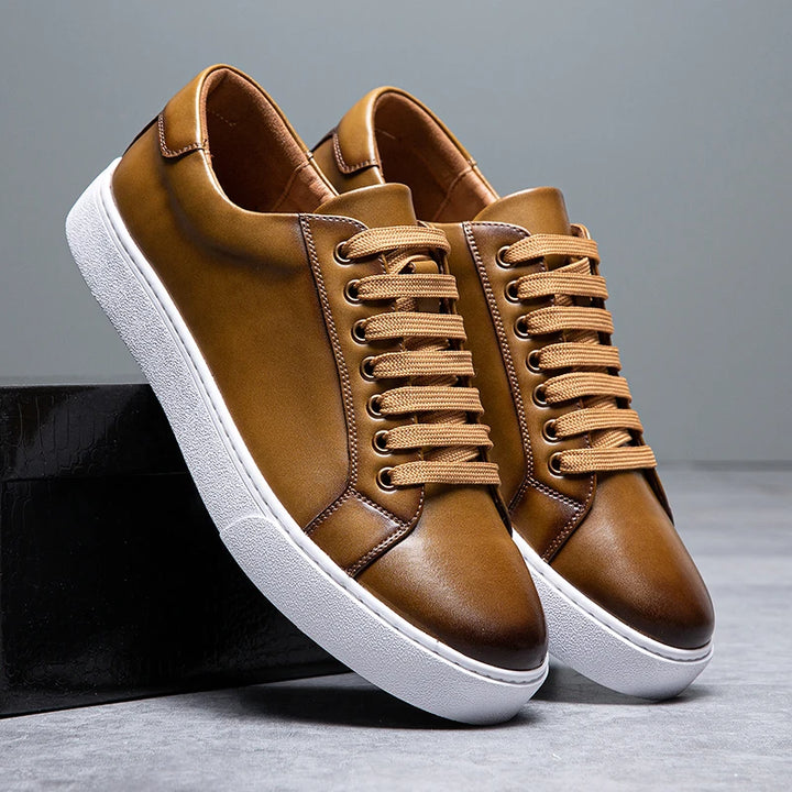 Colton Low-Top Sneaker