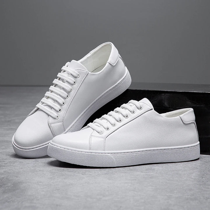 Colton Low-Top Sneaker